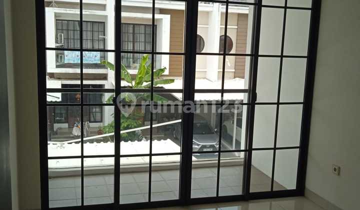 P Fl Disewakan Rumah 6X15 East Asia Green Lake City Ready Mid Mar