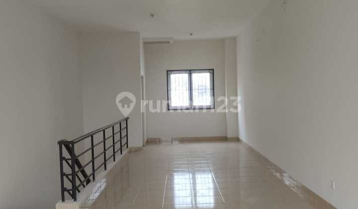 P Dw Disewakan Ruko 3 Lantai di Bolsena Gading Serpong Min. 2 Thn