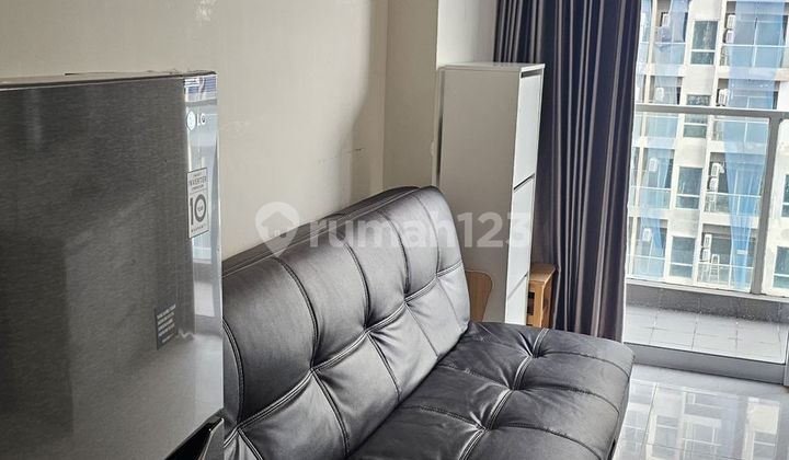 For Rent Fast 2 BR Apartment Green Sedayu Cengkareng Furnished