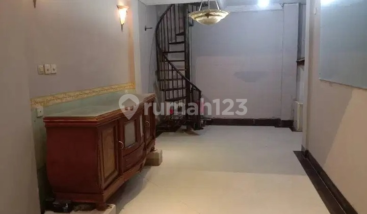 P Js Disewakan Rumah Semi Furnish di Metland Puri Min. 2 Thn 2