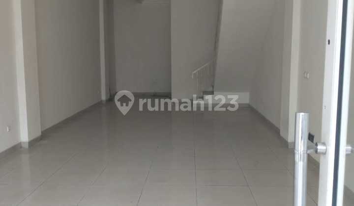 P Fl For Rent 4 Connected Shophouses Facing Road in Green Lake City P Fl For Rent 4 Connected Shophouses Facing Road in Green Lake City