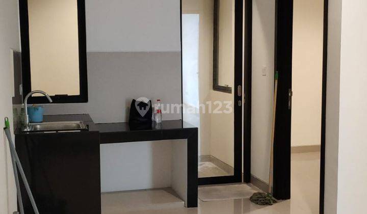 Disewakan Cepat Condo House Green Royal 2 BR Boulevard Lantai 1  1