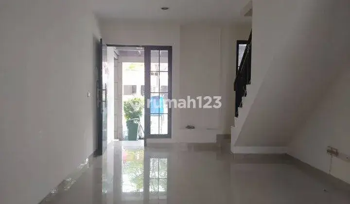 P FL Disewakan Cepat Rumah 4x12 Di Green Village Cipondoh  1