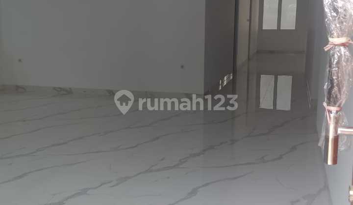 Disewakan Cepat Rumah 1 Lantai Rapih Siap Huni di Katamaran Pik Disewakan Cepat Rumah 1 Lantai Rapih Siap Huni di Katamaran Pik