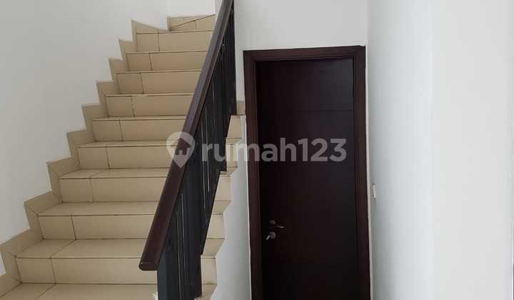 P Em Disewakan Rumah 8X18 di Green Lake City Ready Mid Maret 2