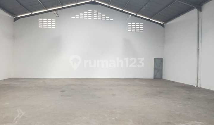 For Rent Warehouse 353m2 Land Area at Bandara Mas, Minimum 2 Years, Ready Mid December
