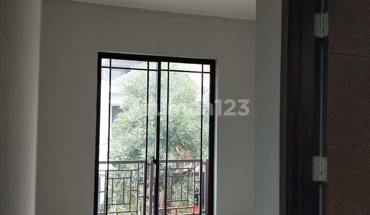 P FL Dijual Cepat Termurah Rumah 8x18 Di Green Lake City  2