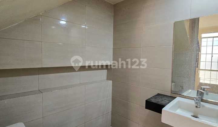 P Nis Disewakan Rumah 8X20 Green Lake City Min. 2 Thn Ready April 2