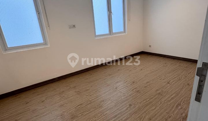 Dijual Cepat Termurah Rumah 8X12 di Riviera Puri Cipondoh Siap Huni 2