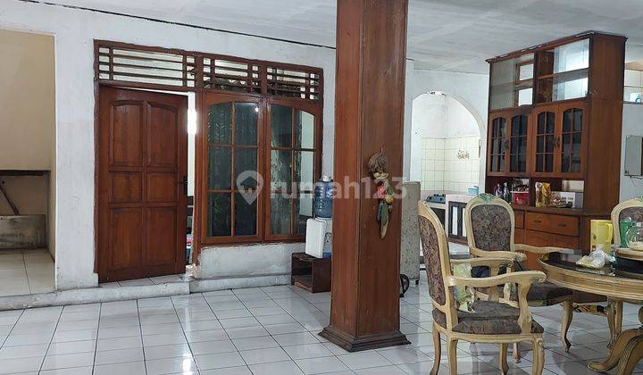 Rumah 2 lantai dan kolam ikan, lokasi jalan utama bandung cirebon 2