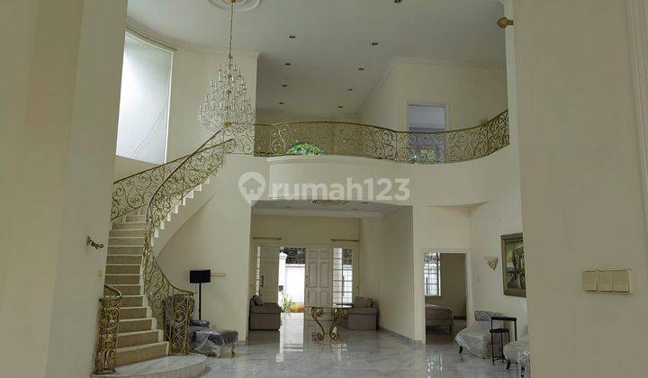 Disewakan Rumah Besar 2 Lantai Jl. Prapanca Raya Jakarta Selatan 1