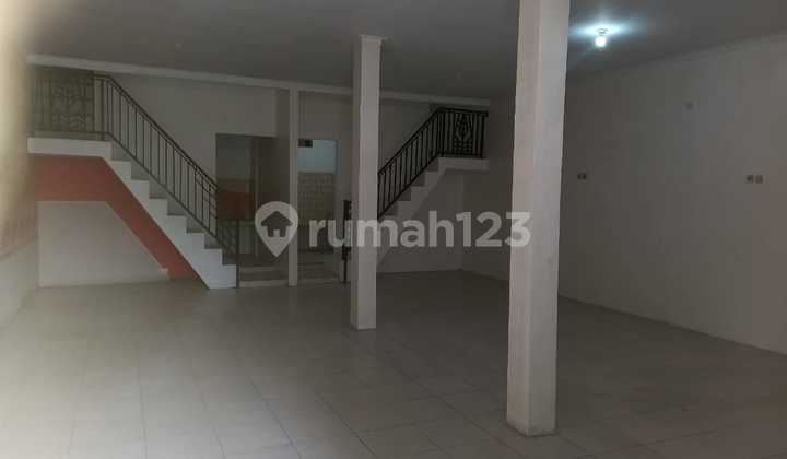 For Rent: Shop House in a Busy Location, West Bekasi - Easy Access, Right on I Gusti Ngurah Rai Main Road! For Rent: Shop House in a Busy Location, West Bekasi - Easy Access, Right on I Gusti Ngurah Rai Main Road!
