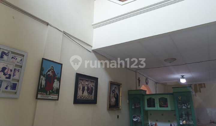 Quick Sale Ready-to-Live House in Harapan Indah, Best Price 2