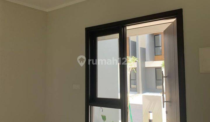 Disewakan rumah baru di Sumarecon Crown gading, Harapan Indah 2 Bekasi  2