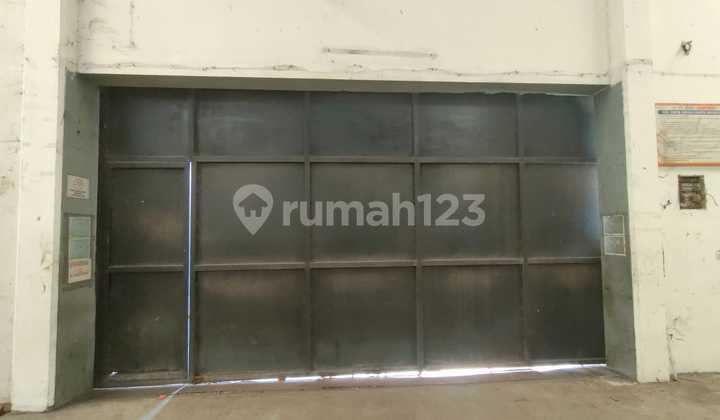 Ready-to-Use Warehouse + 2-Story Office in Meruya, West Jakarta Ready-to-Use Warehouse + 2-Story Office in Meruya, West Jakarta