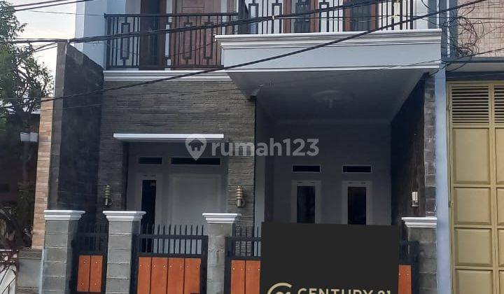 Dijual Rumah di Pondok Ungu Permai. Lokasi di Pinggir Jalan Besar Cocok Untuk Berjualan. 1