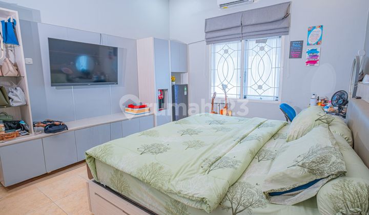 2-Story House Ready for Occupancy in Taman Harapan Baru, Bekasi 2