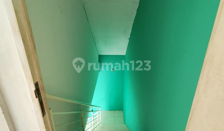 Shop House for Rent in Business Area of Green Boulevard, Harapan Indah, Bekasi 2