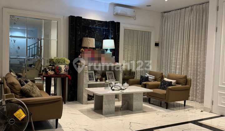 Rumah Bagus Full Furnished di Cluster di Jakarta Garden City Cakung 2