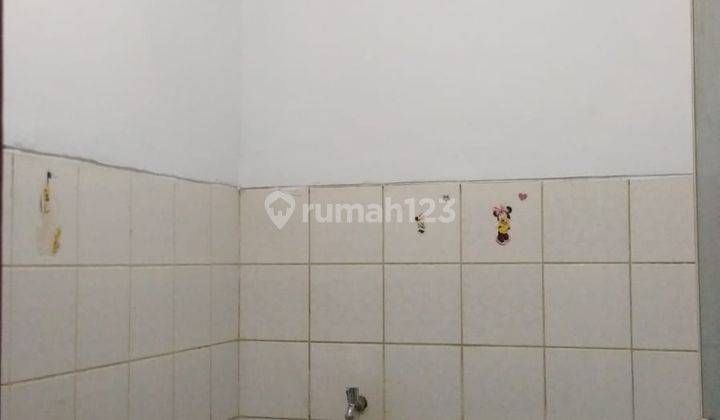 Butuh Uang Rumah Siap Huni, Dekat Kemana2, Strategis di Griyaloka 4