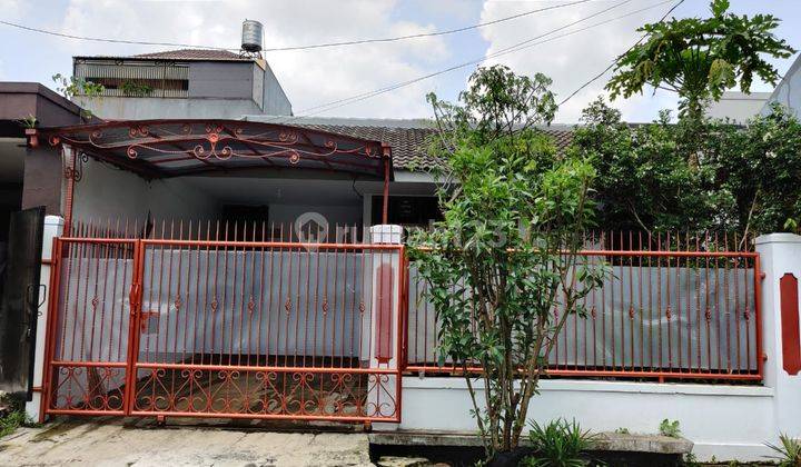 Butuh Uang Rumah Siap Huni, Dekat Kemana2, Strategis di Griyaloka 1