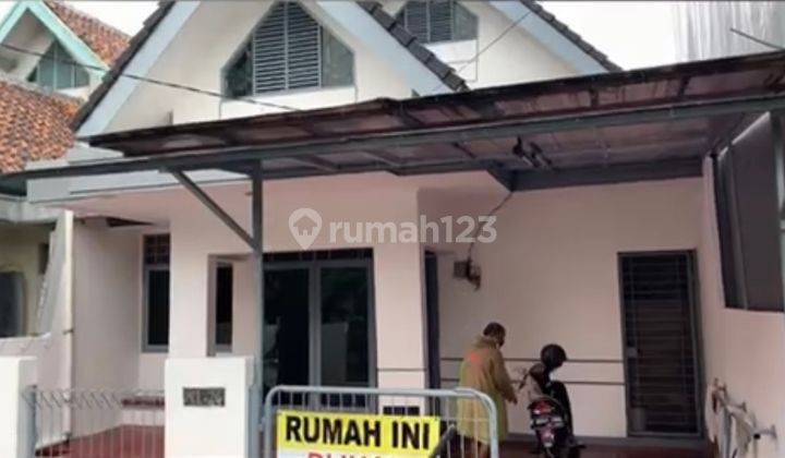 Jual Cepat Rumah Siap Huni di Lingk. Aman, Nyaman di Graha Raya 1