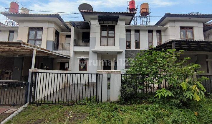 Dijual rumah mewah cakep modern teras hijau 1