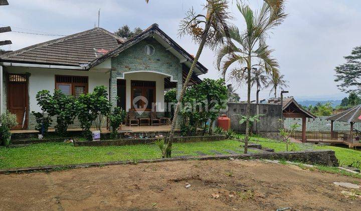 Dijual rumah villa di jalan babakan palasari Cihideung  2