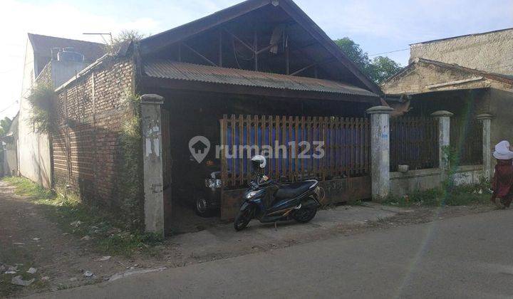 Dijual rumah/gudang tua 390 m 1