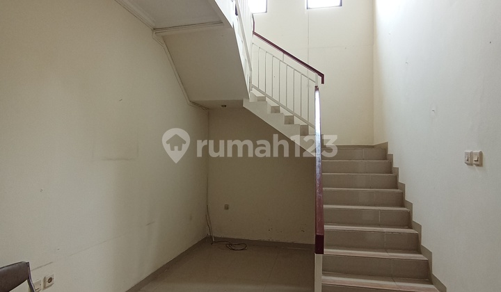 For Rent: Pandu Raya House, Suitable for Office, etc. Strategic Location. For Rent: Pandu Raya House, Suitable for Office, etc. Strategic Location.