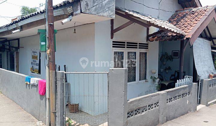 Rumah Ditengah Kota Jalan Batutulis 2