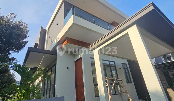 Rumah Brand New Greenwich BSD CITY Sheffield mau liat gratis ya!
