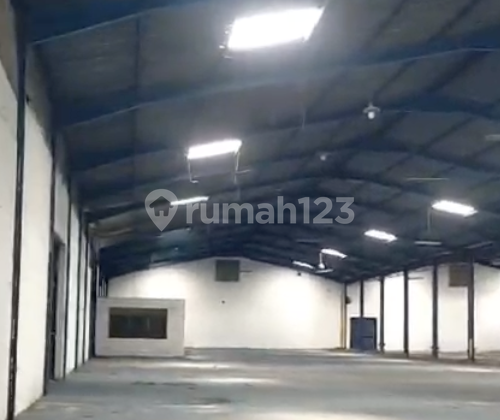 Gudang Siap Jatake dekat akses toll dan 40 feet container