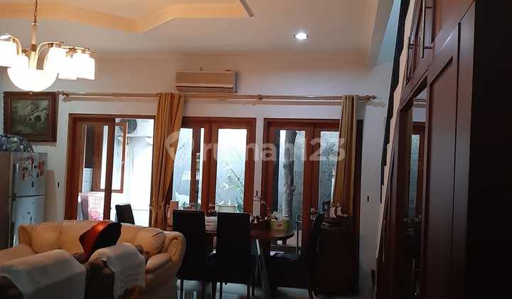 Rumah Dijual Cepat Daerah Villa Melati Mas Tangerang SHM 2