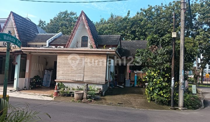 Rumah Posisi Hoek Cluster Victoria SHM. Rumah Posisi Hoek Cluster Victoria SHM.
