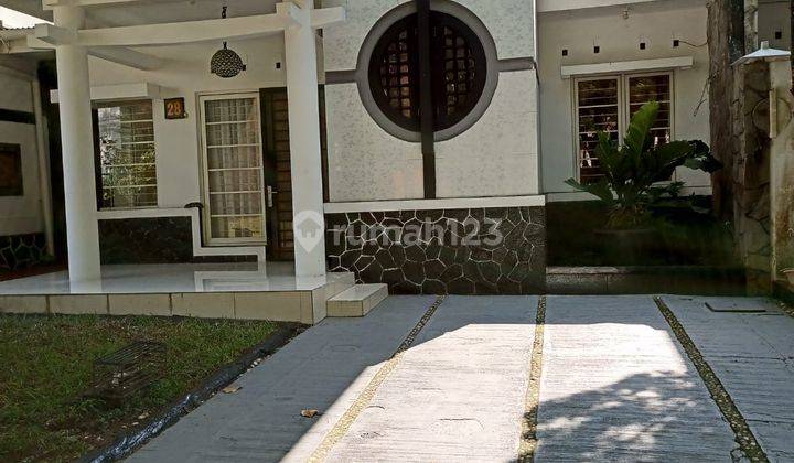 Disewakan rumah di Andalusia Sudah Renovasi siap huni 1
