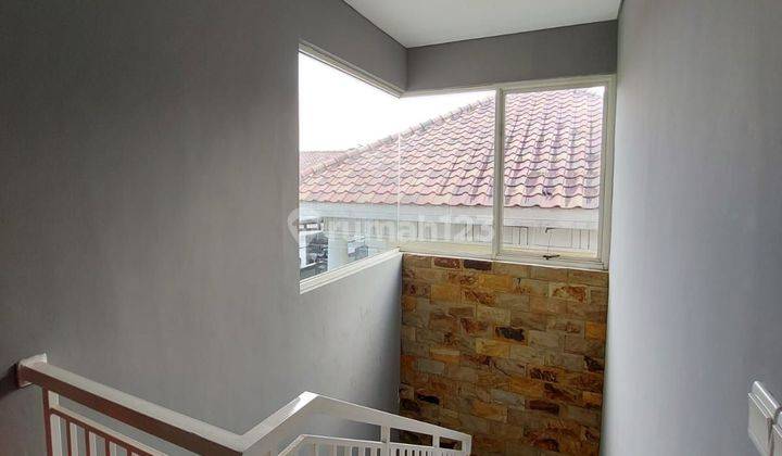 Disewakan rumah di Tmn yunani 2 Lantai Sudah Renovasi 2