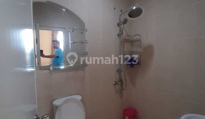 Rumah di Bukit Golf Hijau Posisi Hoek SHM.