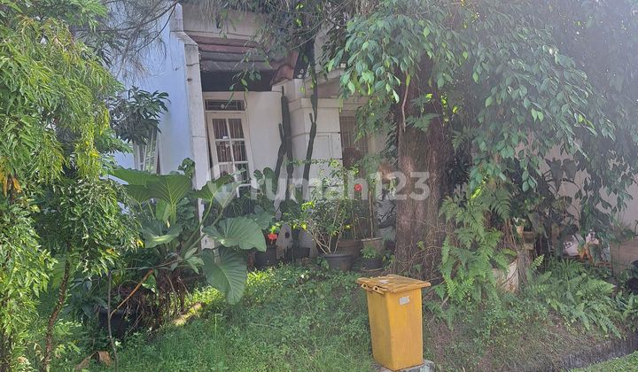 Rumah Posisi Hoek Asri Cluster Venesia SHM 2