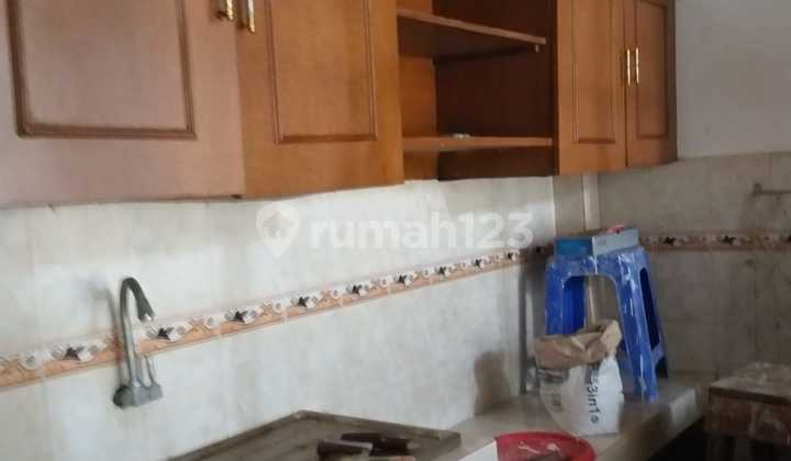 Quick Sale: House in Venesia Sentul City Cluster, SHM. 2