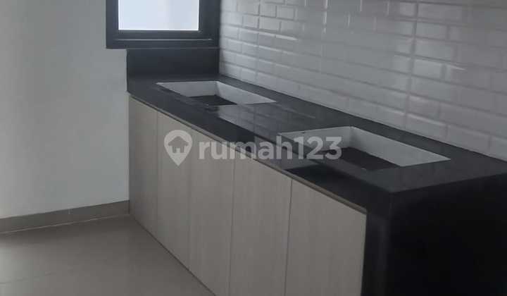 Dijual Rumah di Villa Melati Mas Tangerang SHM 2