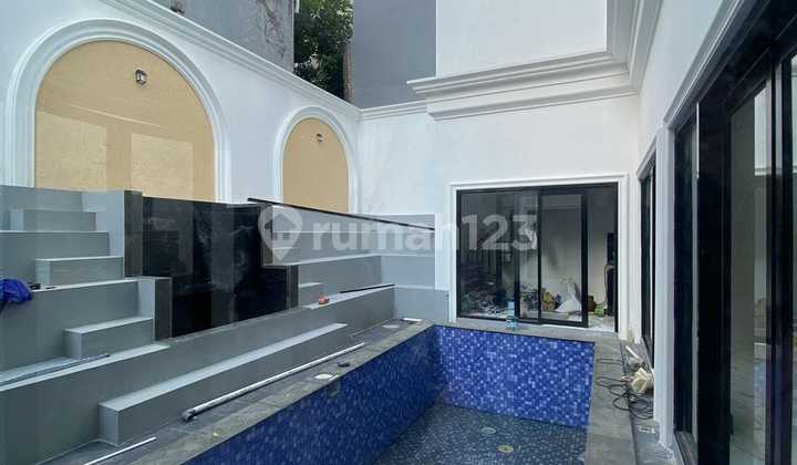 Dijual Rumah di Cluster Taman Yunani Model Classic Modern 2