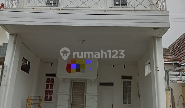 Rumah Disewakan di Victria Sentul City 2 Lantai Rumah Disewakan di Victria Sentul City 2 Lantai