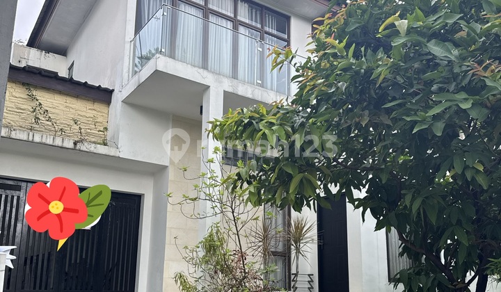 For Sale House in Atmosphere with Swimming Pool.