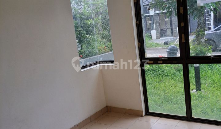 For Quick Sale. House in The Breze Sentul City Cluster. Freehold Title. 2