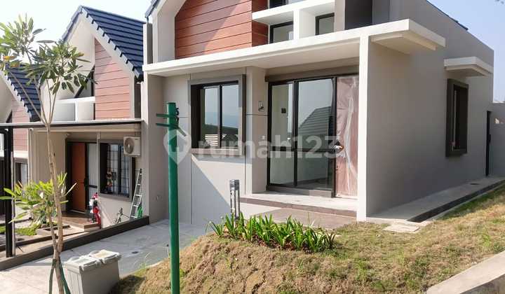 Rumah Disewakan Cluster Baru Parkville 1 Lantai
