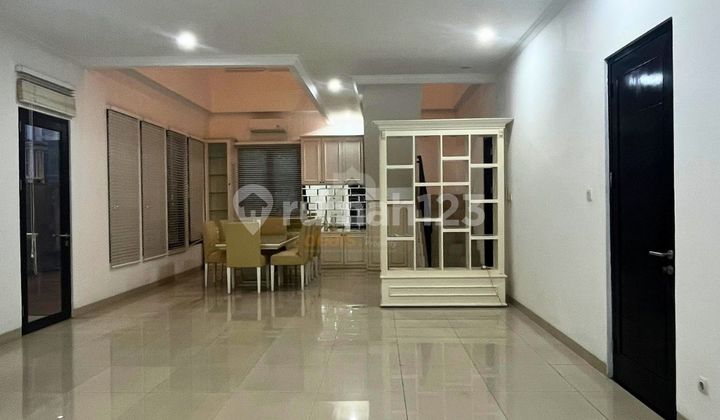 Rumah Minimalis Lokasi Golf SHM. 2