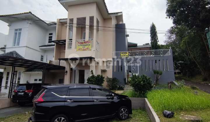 Rumah di Bukit Golf Hijau Posisi Hoek SHM.