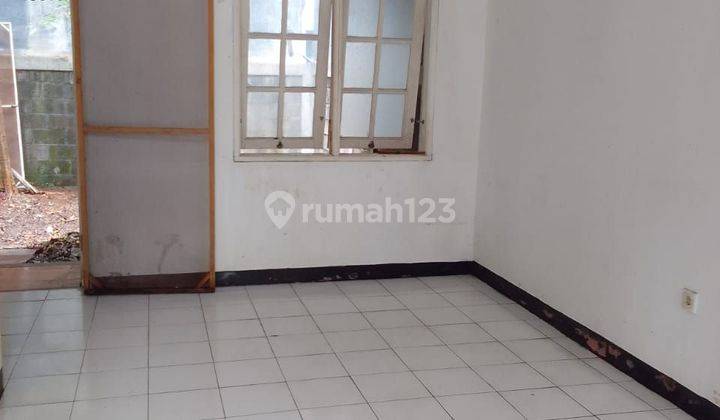 Dijual Rumah Di Taman Victoria Butuh Renovasi 2