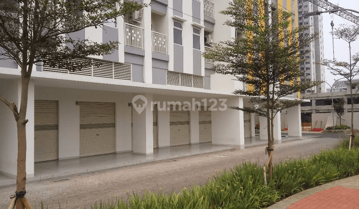 Kios Luas 30 M2, Strategis Dan Potensial di Tower Azolla, The Springlake 3